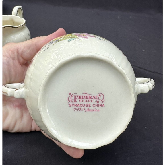 Stunning Federal Shape Syracuse Briarcliff Creamer & Sugar Bowl with Lid -6E - Picture 9 of 12